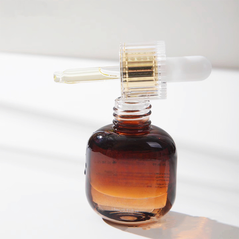 Staklene bočice s kapaljkom za osobnu njegu kože boje jantara Staklene bočice s kapaljkom za osobnu njegu kože boje jantara