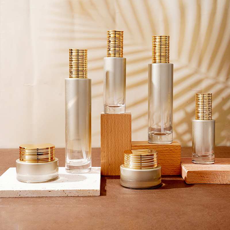 Staklena bočica za serum s galvaniziranim brušenim poklopcem